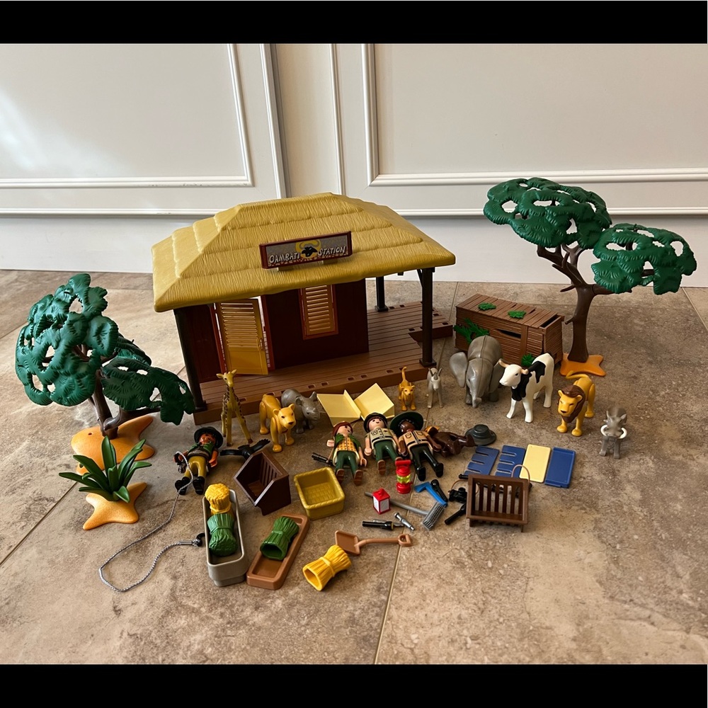 Playmobil Oambati Station Set Plus Extra Sets